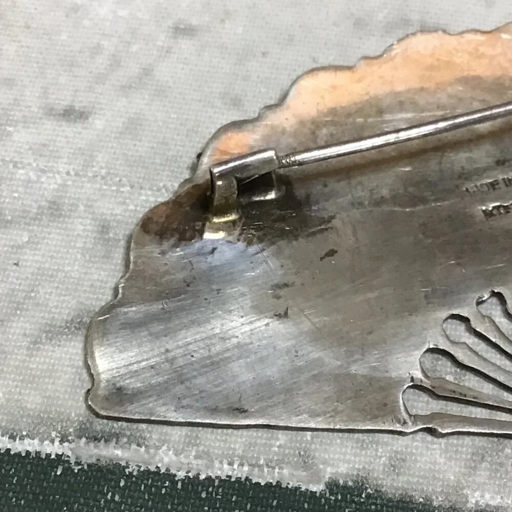 Vintage Fan Pin Sterling‎ Silver Goddesses Temple Dancers WWII Era Brooch Siam
